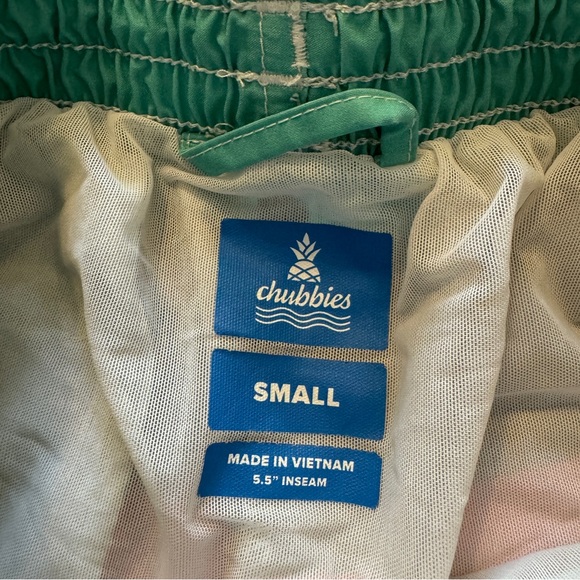 Chubbies Men’s Board Shorts Swim Trunks- size Small (5.5” inseam) - Picture 4 of 5